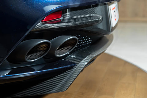 2021 Aston Martin DBS V12