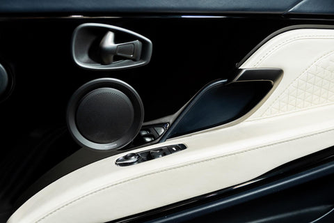 2021 Aston Martin DBS V12