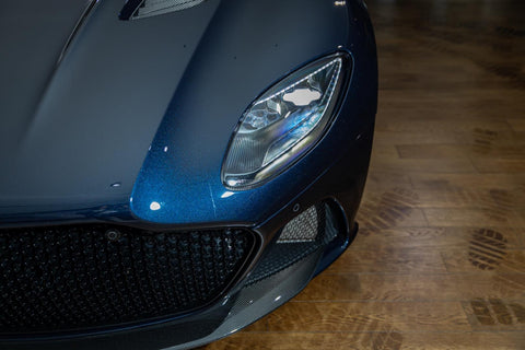 2021 Aston Martin DBS V12