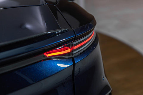 2021 Aston Martin DBS V12