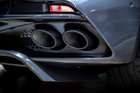 2020 Aston Martin DBS V12