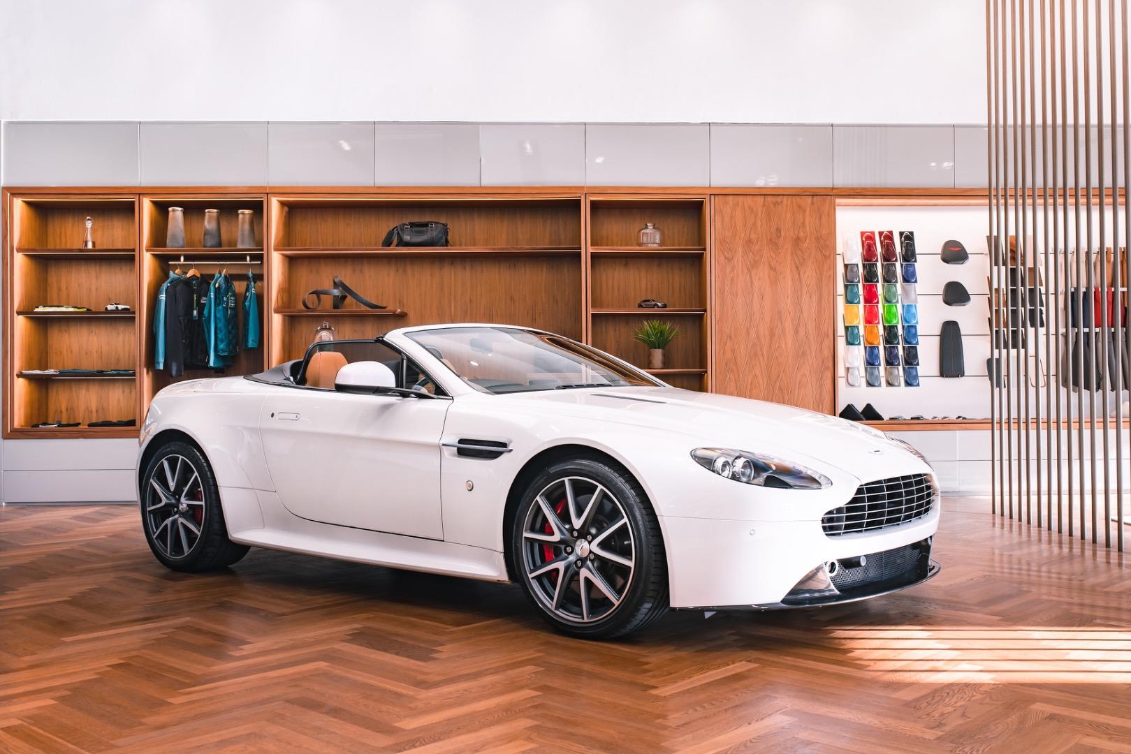 2012 Aston Martin Vantage V8 Vantage Roadster Auto – Daytona