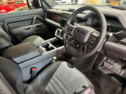2025 Land Rover Defender 110 Octa