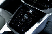 2025 Aston Martin DBX V8 707