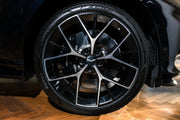 2025 Aston Martin DBX V8 707