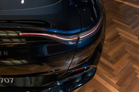 2025 Aston Martin DBX V8 707