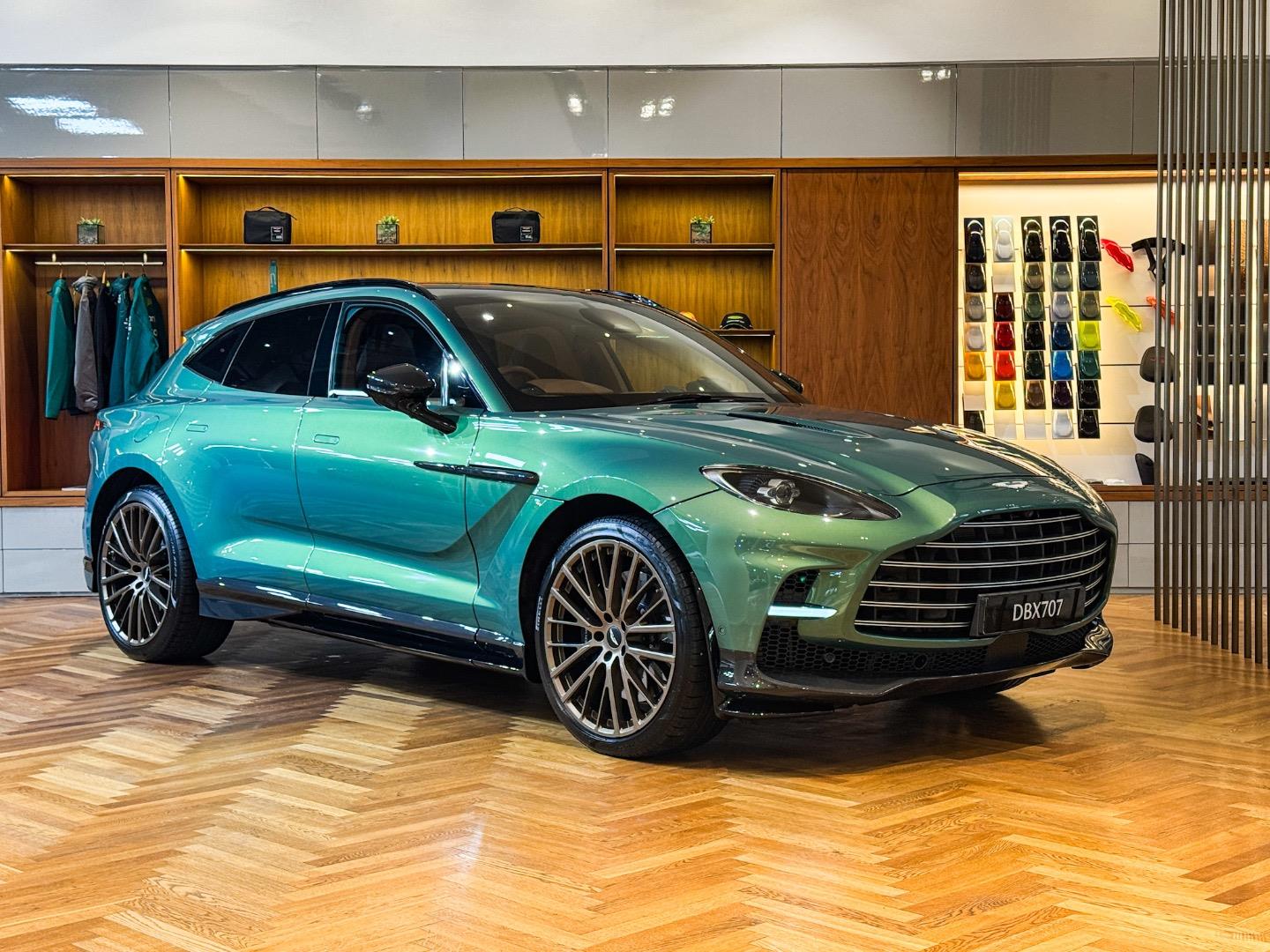 2025 Aston Martin DBX V8 707 – Daytona