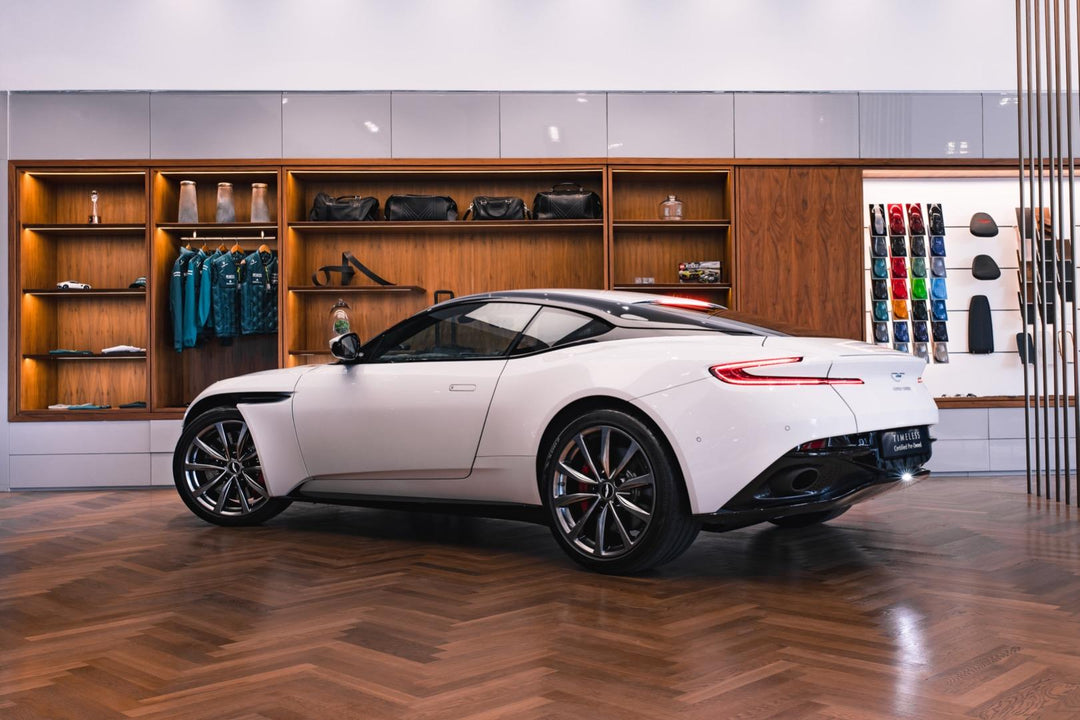 2019 Aston Martin DB11 V8 Coupe – Daytona