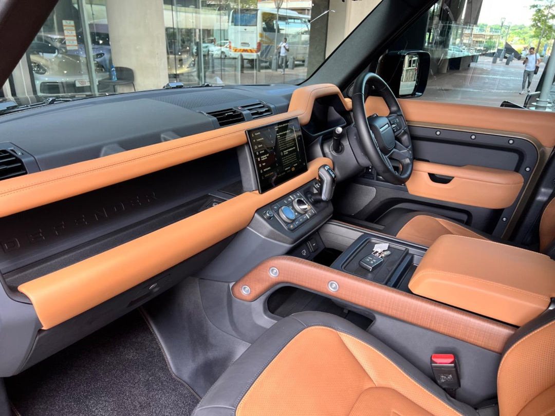 2023 Land Rover Defender 110 D300 X – Daytona